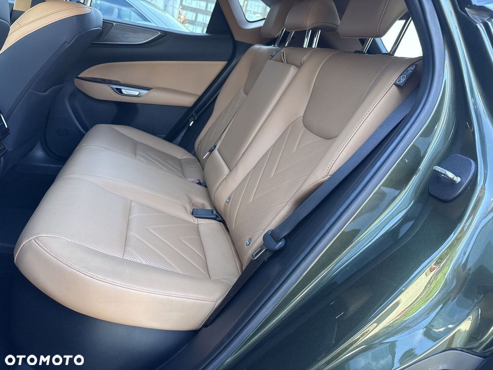 Lexus NX - 15