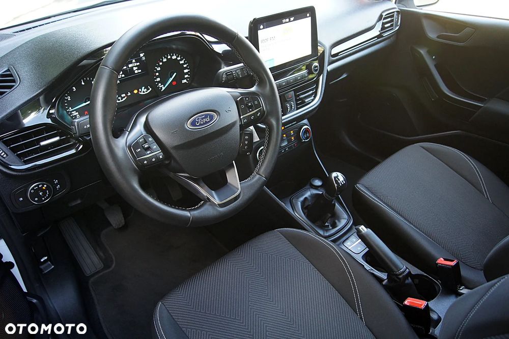 Ford Fiesta 1.1 S&S COOL&CONNECT - 21