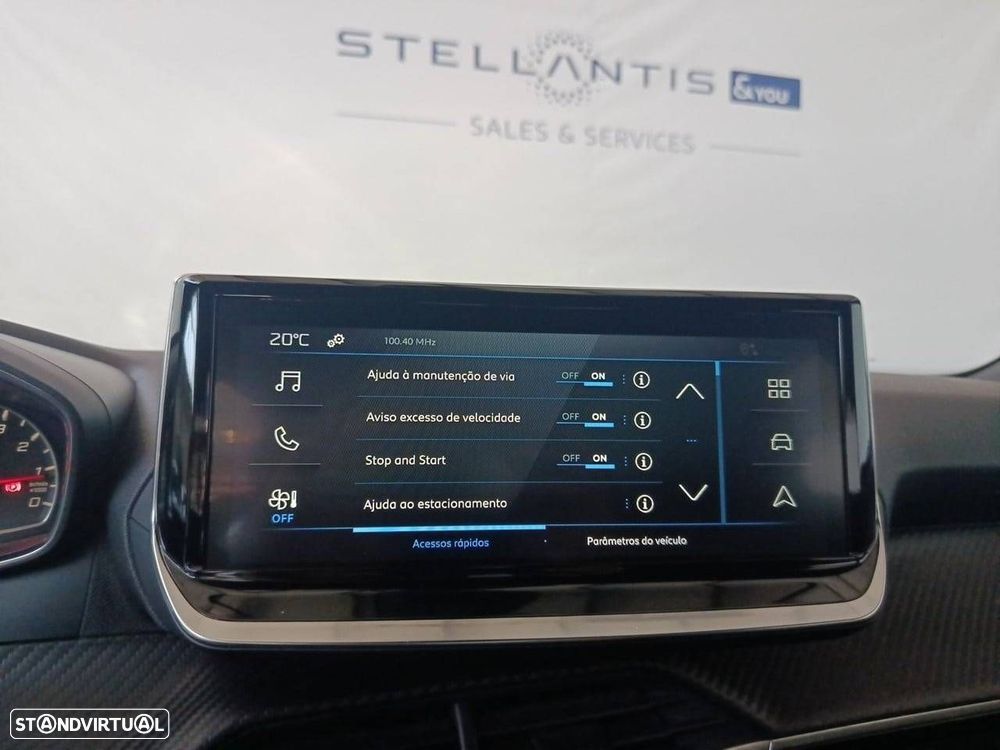 Peugeot 2008 1.2 Hybrid Allure e-DCS6 - 22