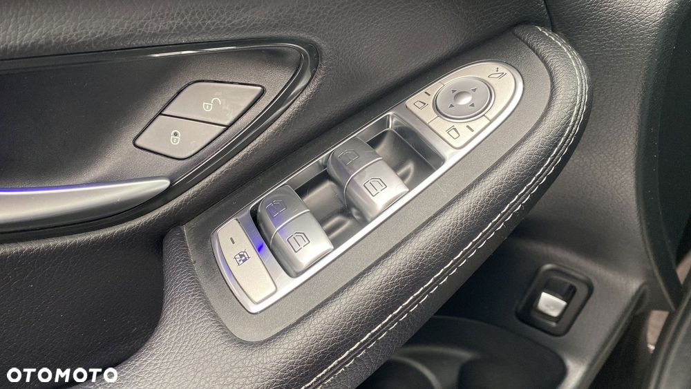 Mercedes-Benz GLC 300 4-Matic - 29