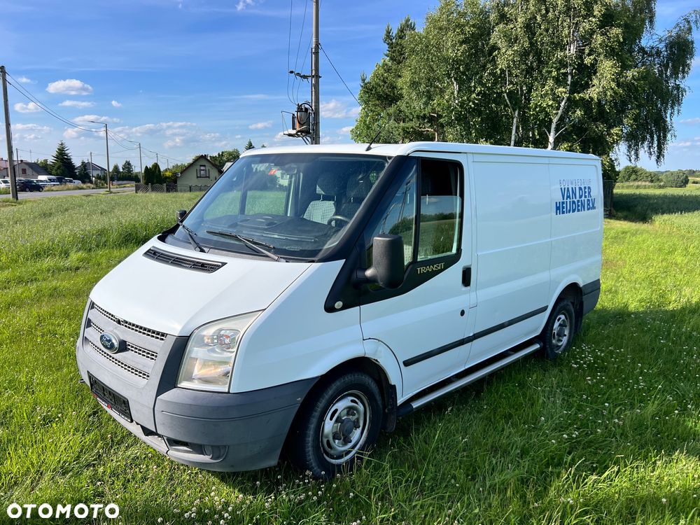 Ford Transit - 1