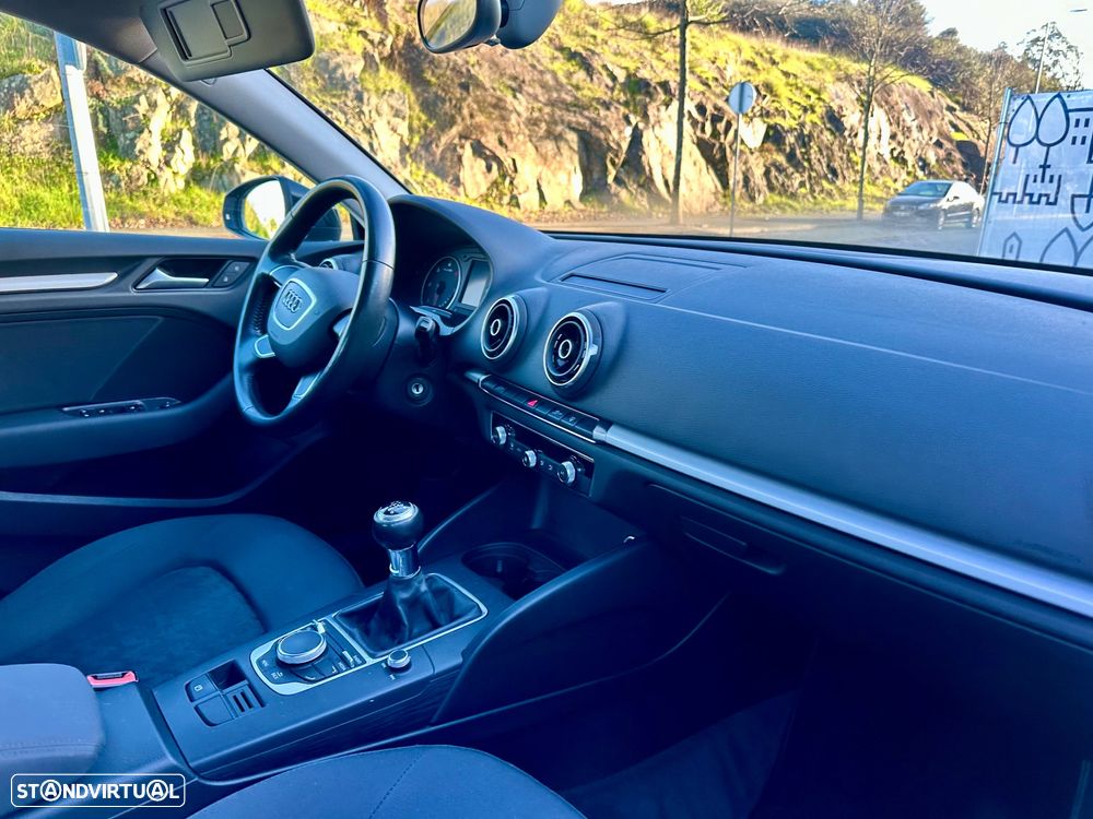 Audi A3 Sportback 2.0 TDI Attraction - 36