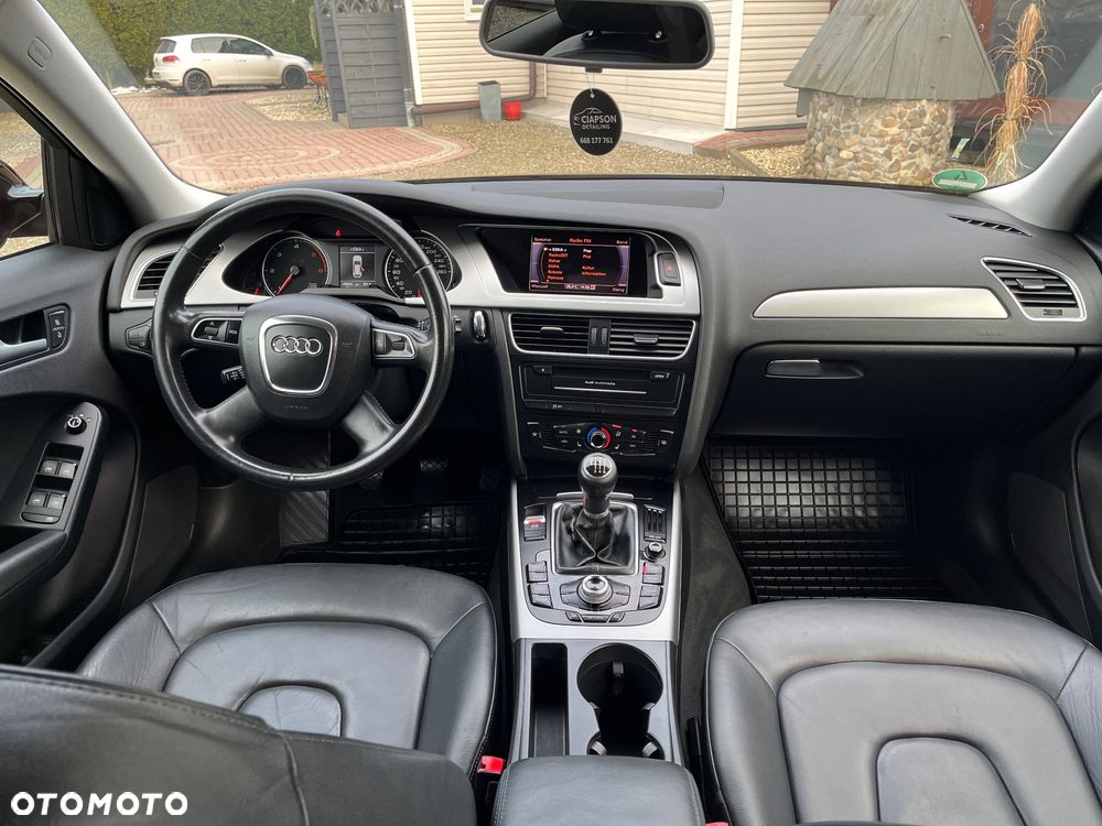 Audi A4 Avant 2.0 TDI DPF Ambiente - 27