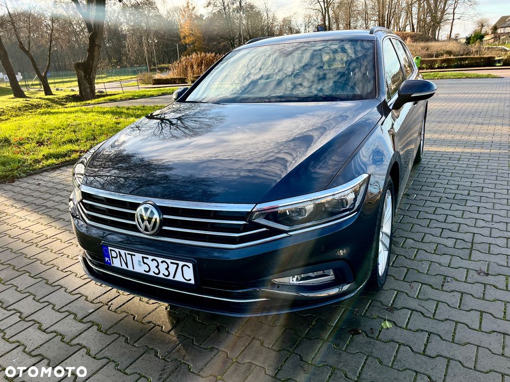 Volkswagen Passat 1.6 TDI SCR DSG Business - 3