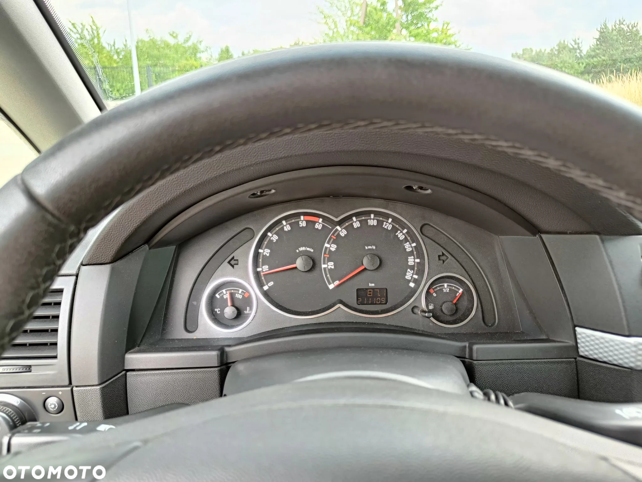 Opel Meriva - 11