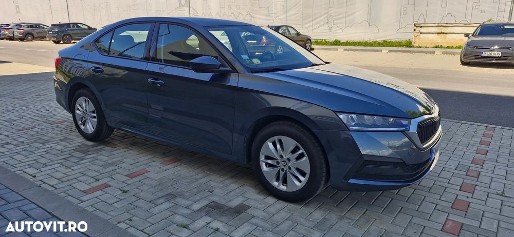 Skoda Octavia 2.0 TDI AMBITION DSG - 17