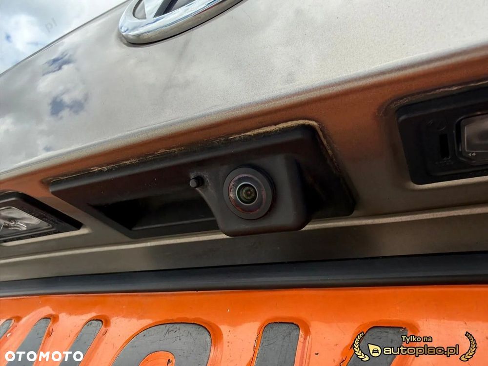 Volkswagen Tiguan - 11