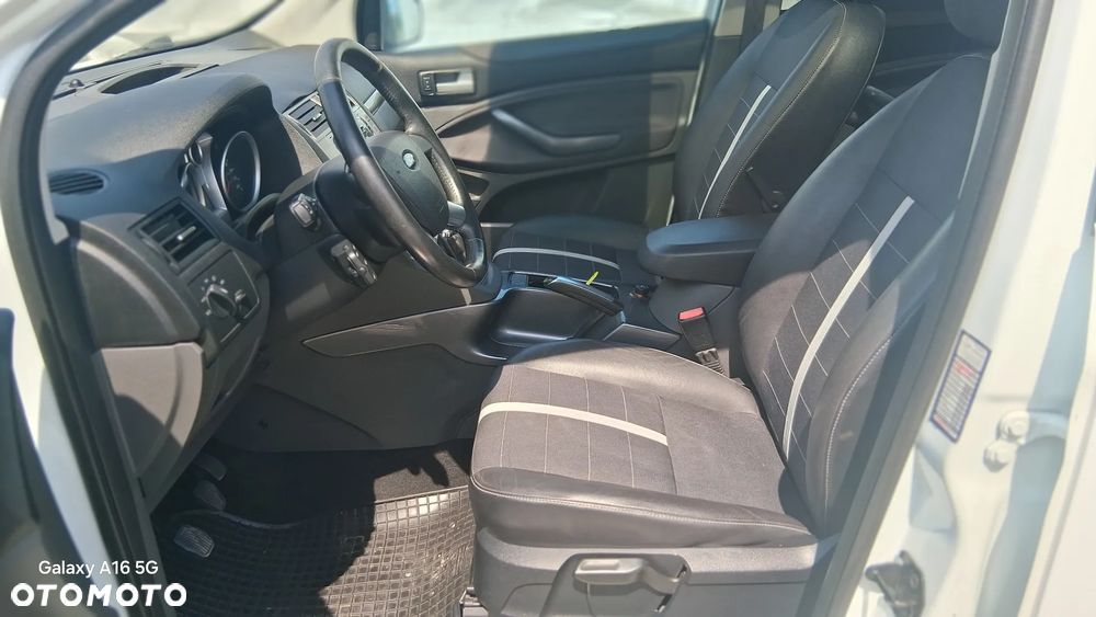 Ford Kuga 2.0 TDCi 4x4 Titanium - 11
