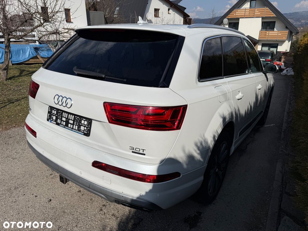 Audi Q7 - 6