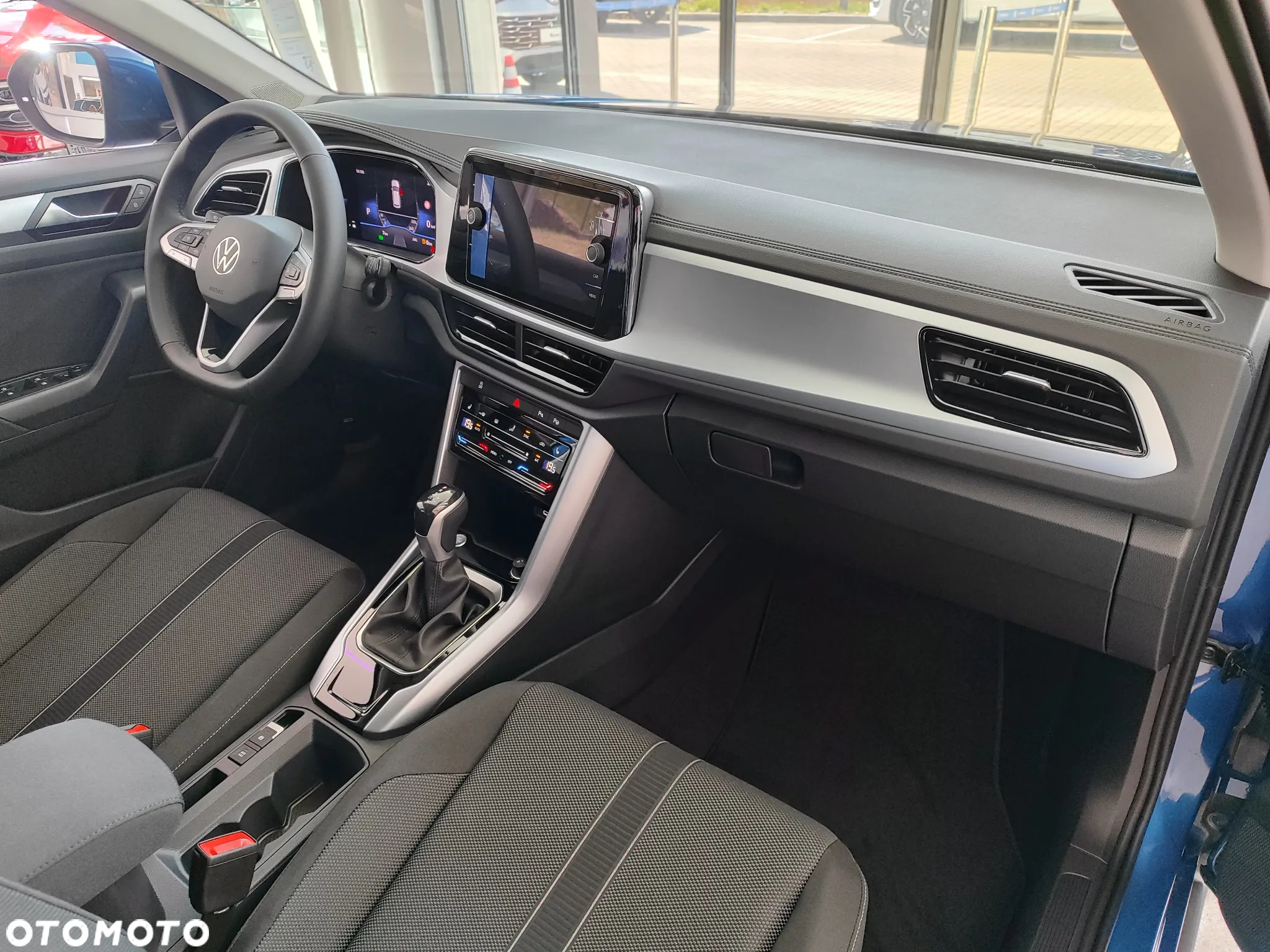 Volkswagen T-Roc 1.5 TSI Life Plus DSG - 25