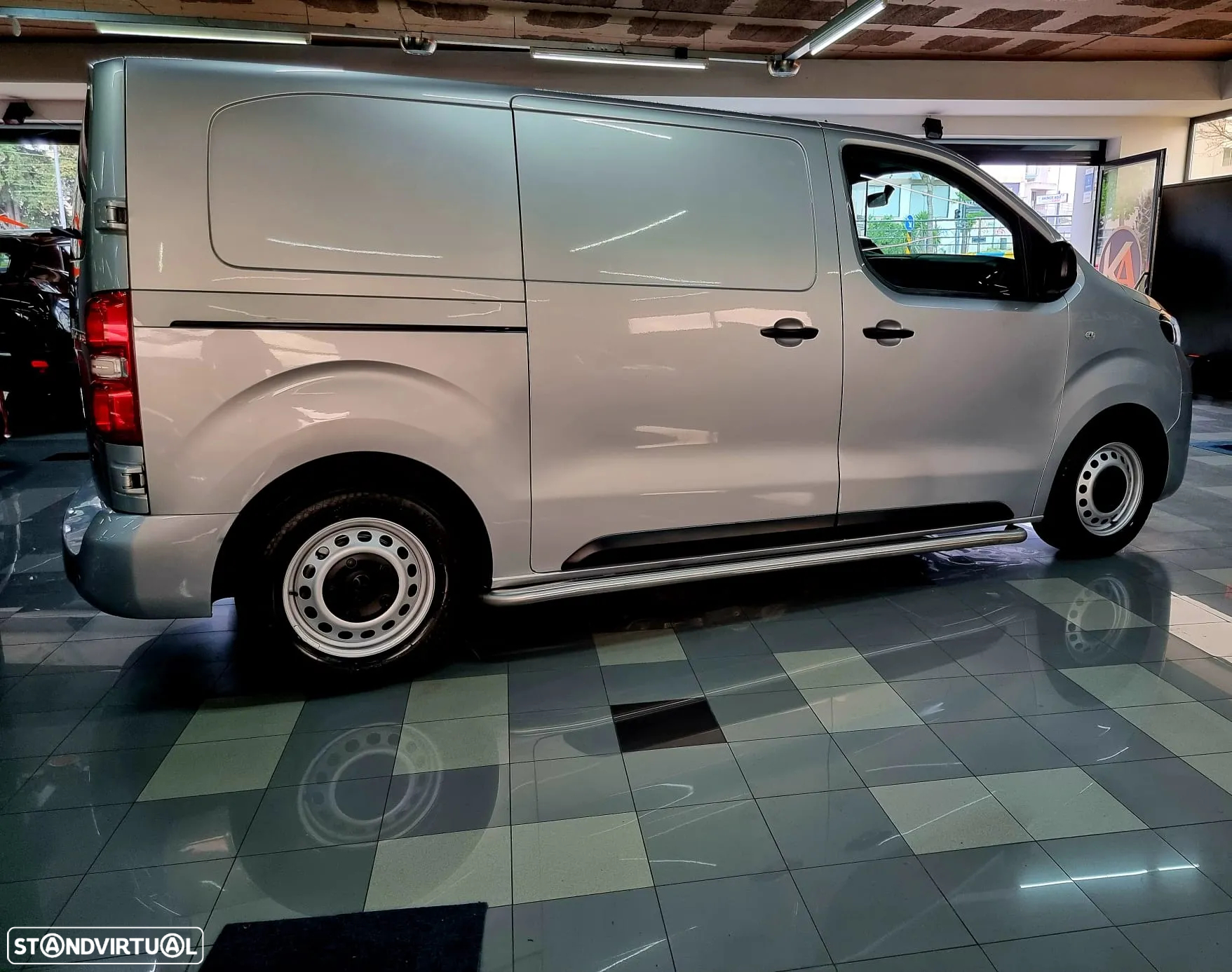 Toyota PROACE  1.6 D 4D 3 LUGARES L 1 - 11