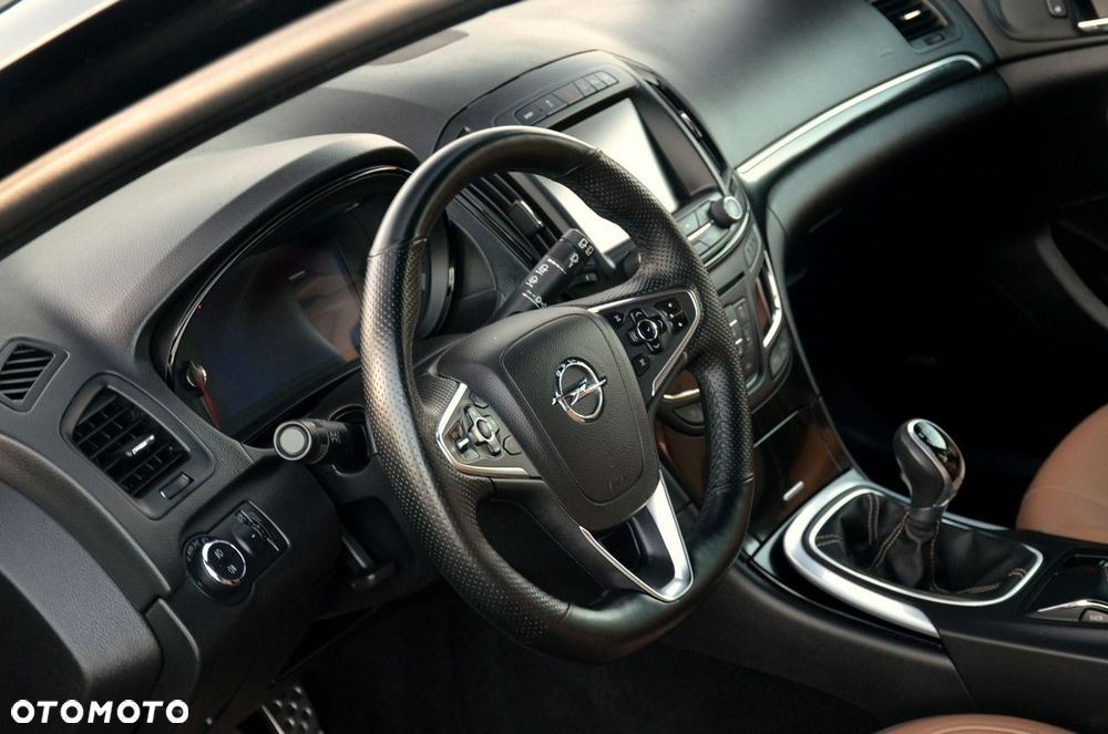 Opel Insignia - 12