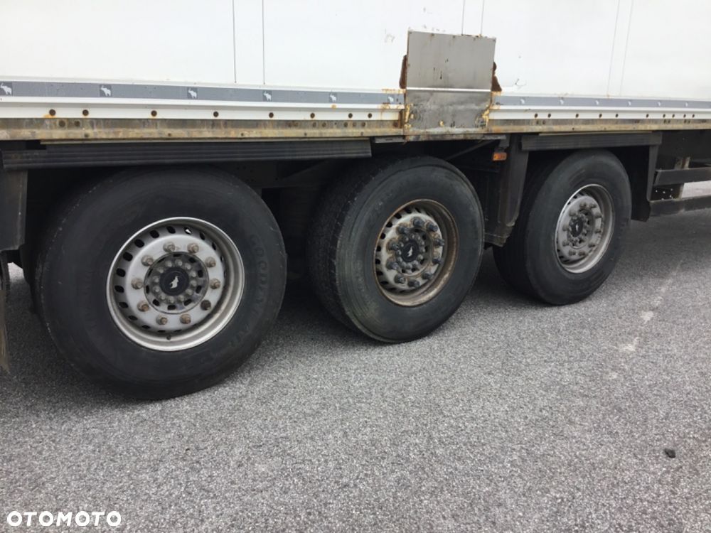 Schmitz Cargobull SKO 24/L Opony 70-80% - 9