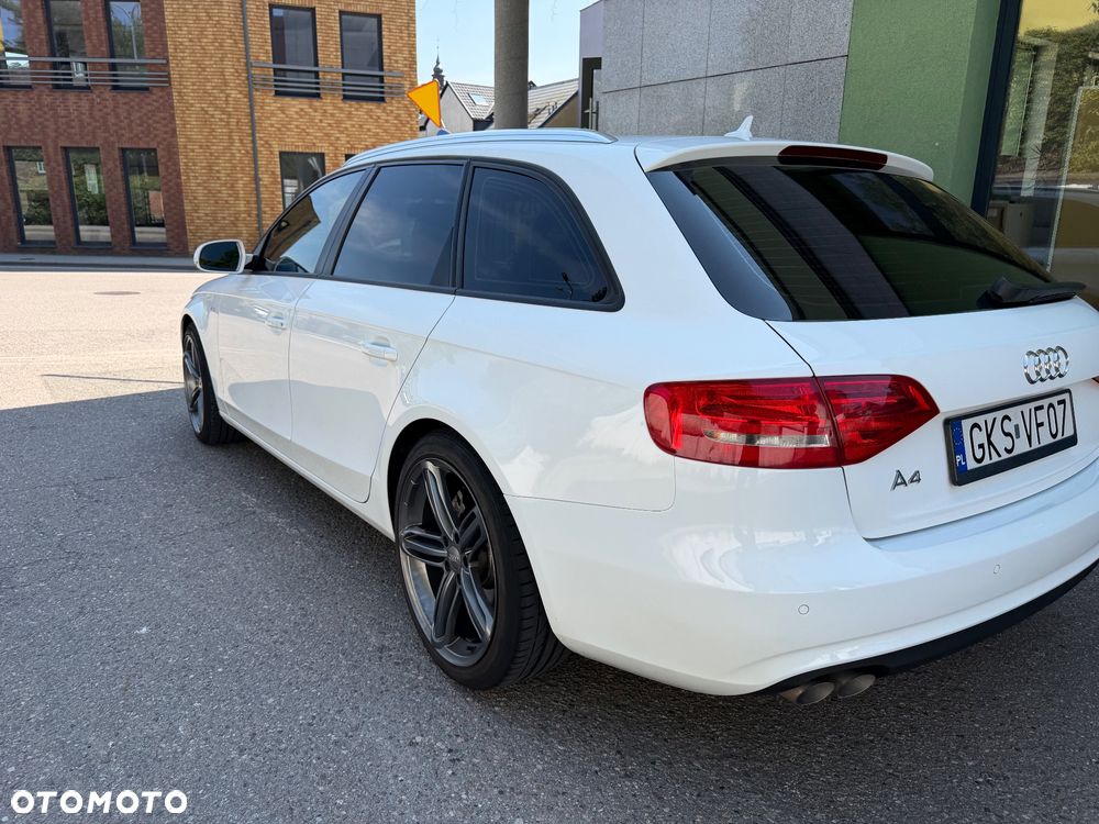 Audi A4 Avant 2.0 TDI DPF S line Sportpaket - 7