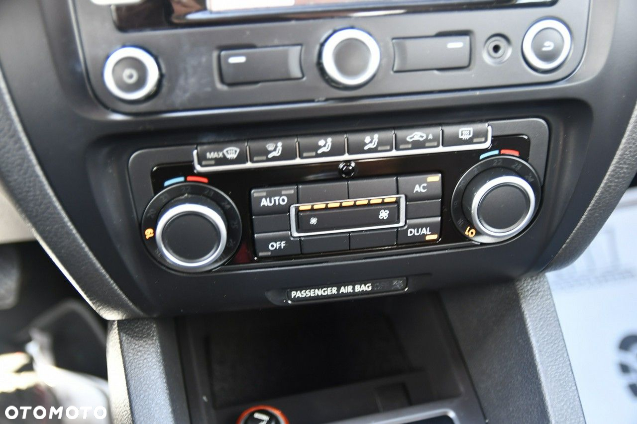 Volkswagen Jetta - 27