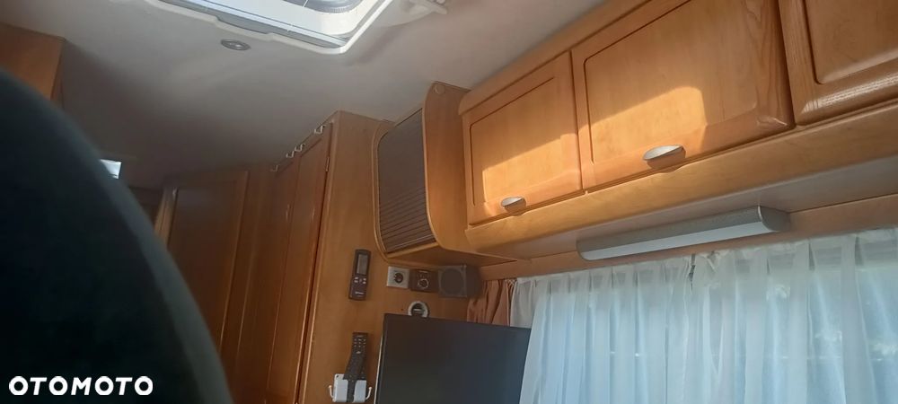 Mercedes-Benz Sprinter - 16