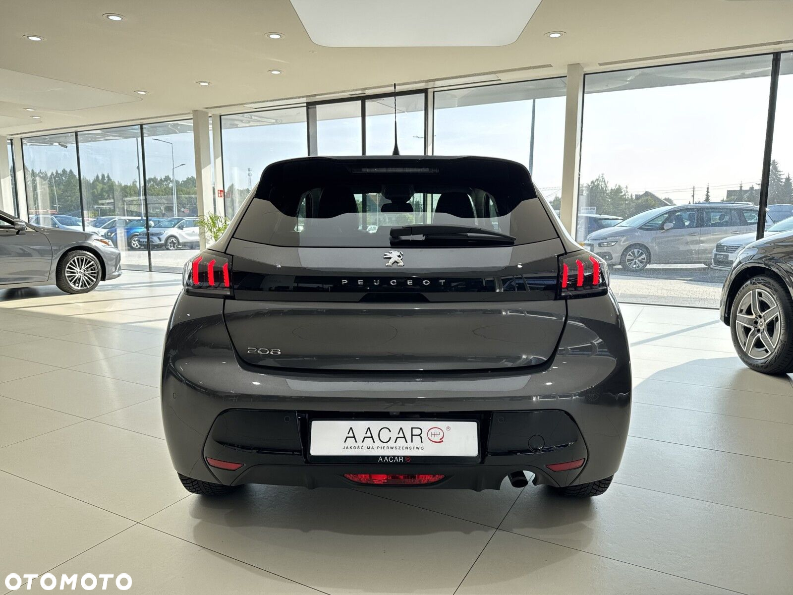 Peugeot 208 1.2 PureTech Allure S&S EAT8 - 4