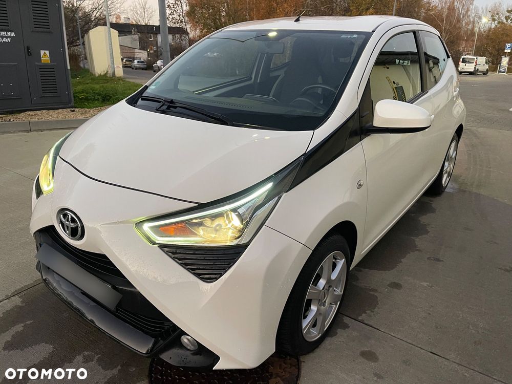 Toyota Aygo x.shift x-play connect - 13