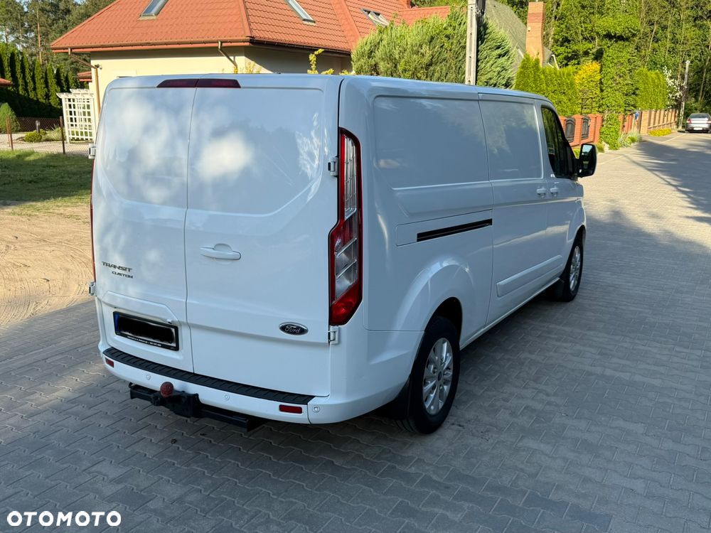 Ford Transit Custom - 11