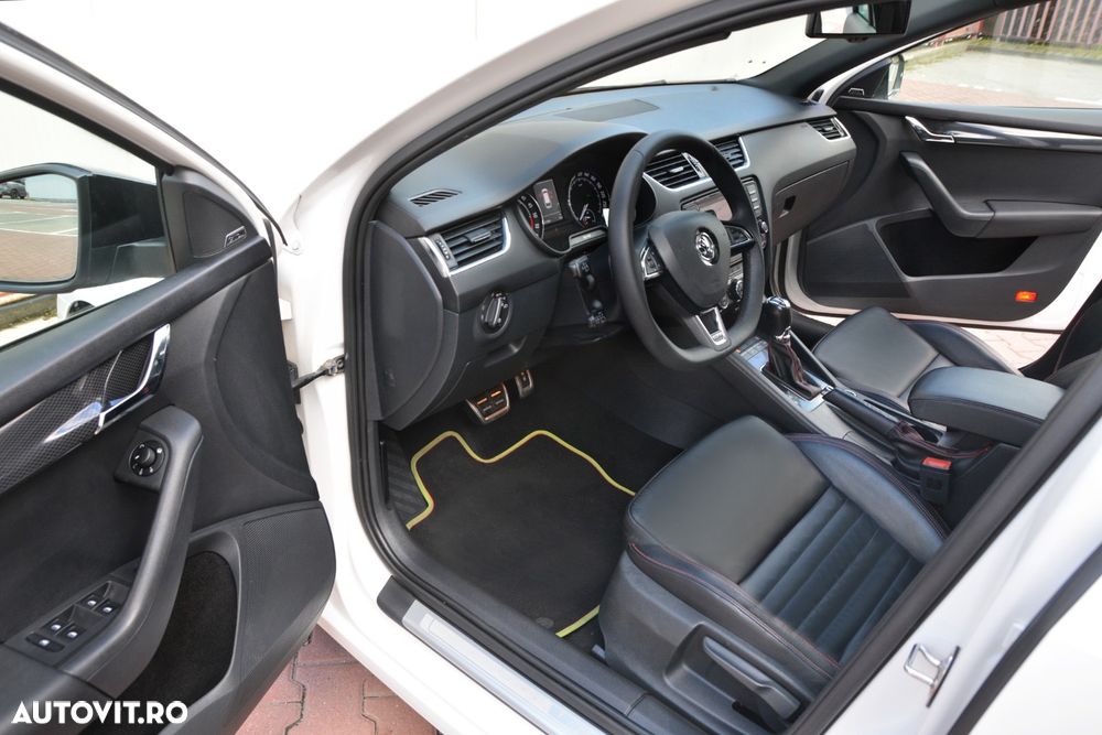 Skoda Octavia 2.0 TDI RS DSG - 18