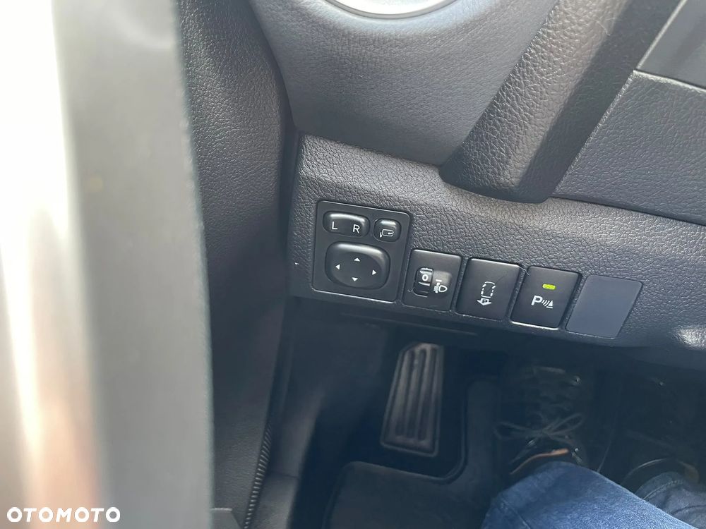 Toyota Auris - 16