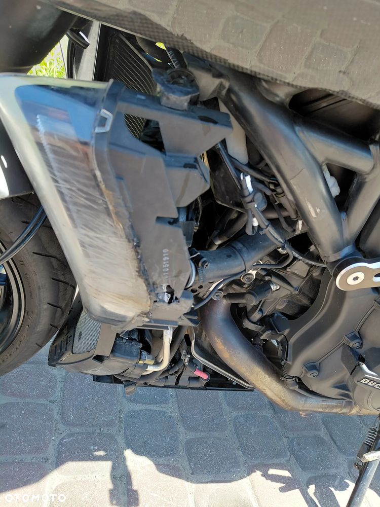 Ducati Diavel - 12