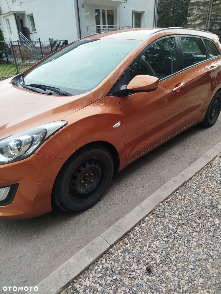 Hyundai i30 1.6 Classic + - 4