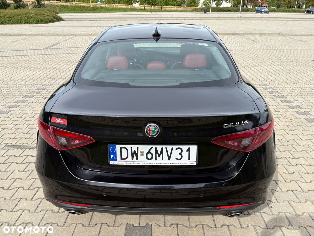 Alfa Romeo Giulia 2.2 D Turbo Super - 4