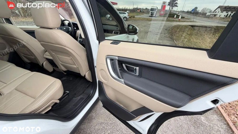 Land Rover Discovery Sport - 37