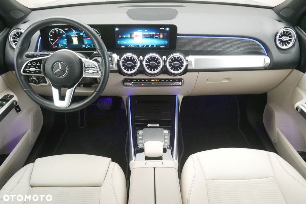 Mercedes-Benz GLB - 8