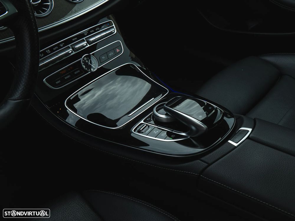 Mercedes-Benz E 220 d AMG Line Aut. - 36
