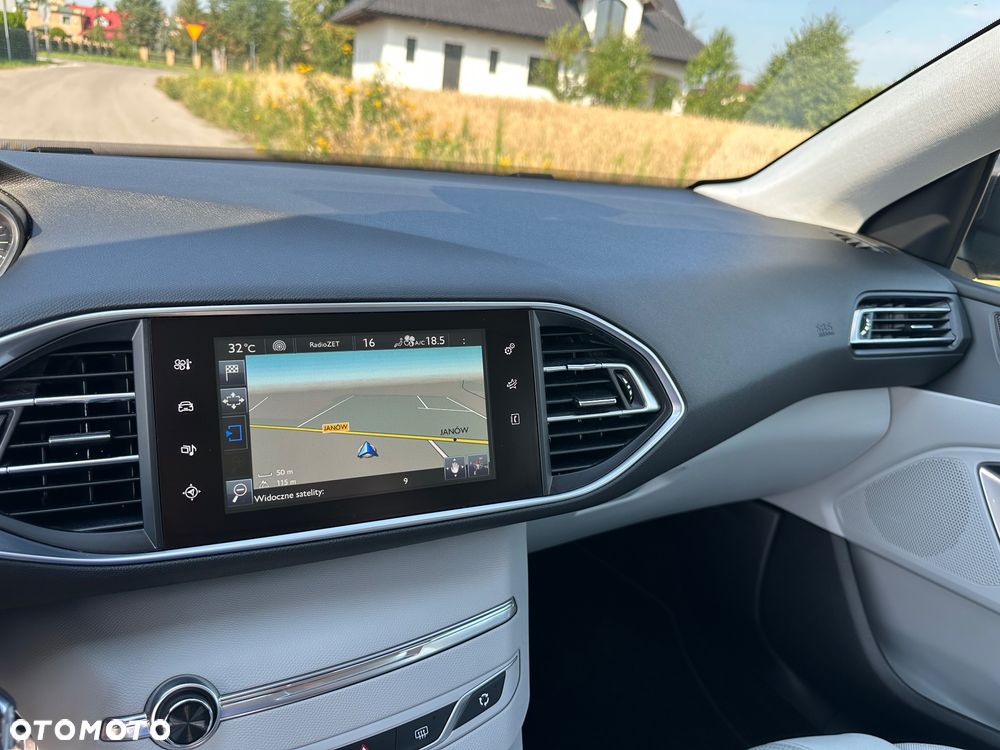 Peugeot 308 - 33