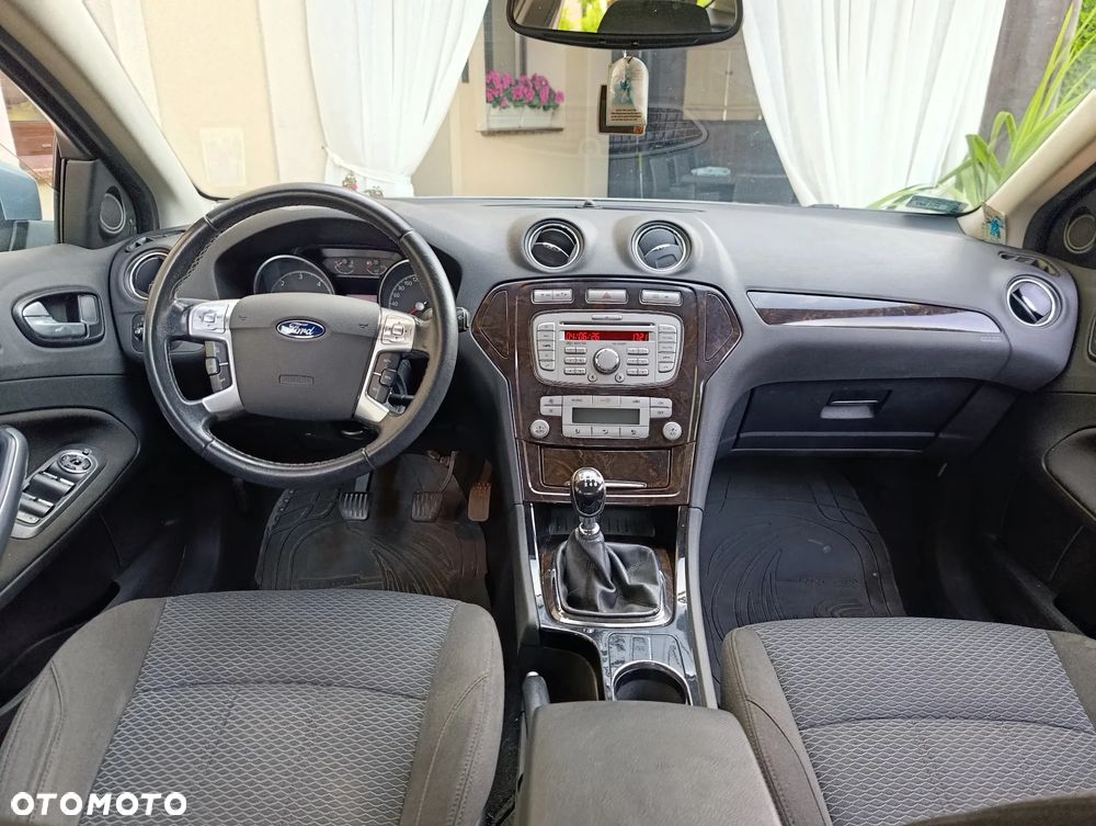 Ford Mondeo 1.8 TDCi Ghia - 6