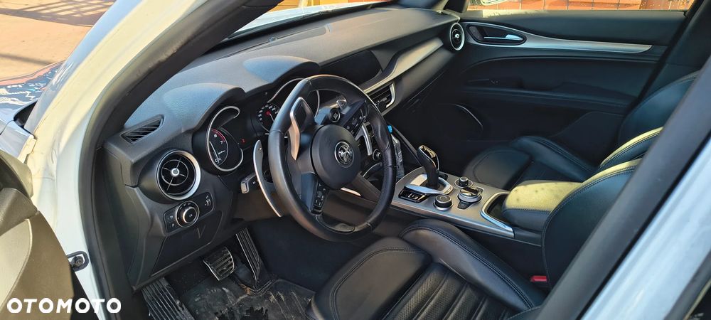 Alfa Romeo Stelvio 2.0 Turbo Sprint Q4 - 8