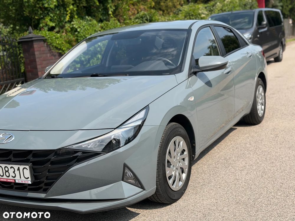 Hyundai Elantra 1.6 Modern CVT - 37