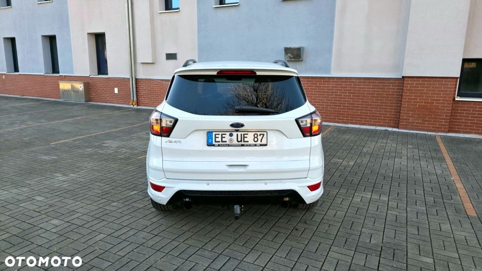 Ford Kuga 2.0 TDCi 2x4 ST-Line - 12