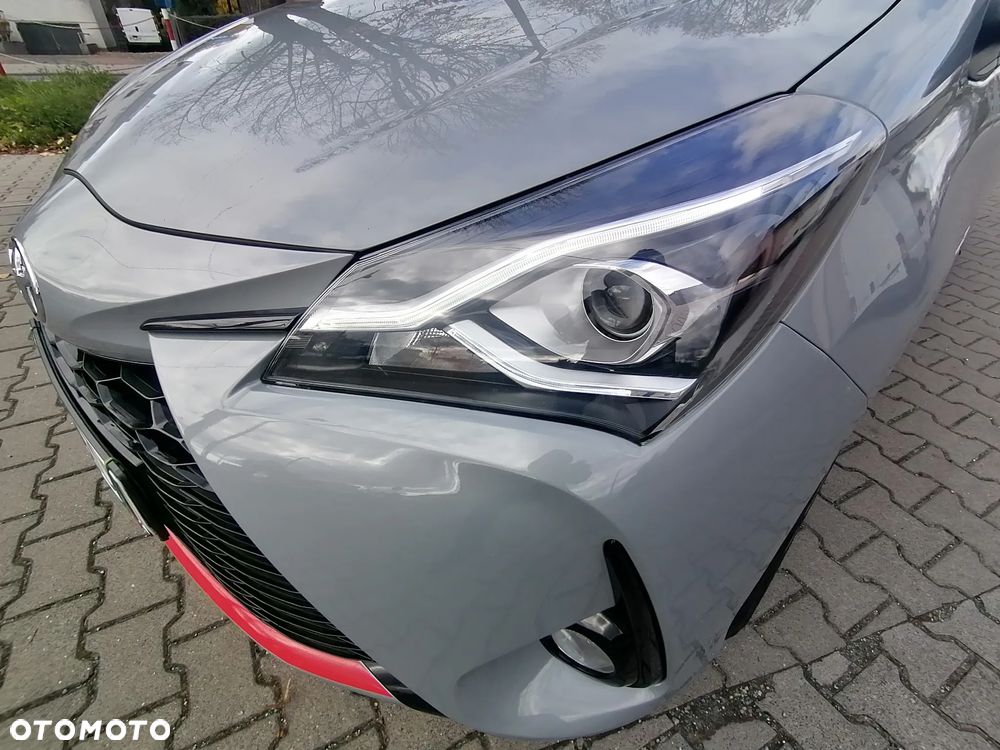 Toyota Yaris Hybrid 1.5 VVT-i - 23