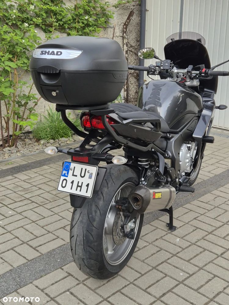 Yamaha FZ - 4