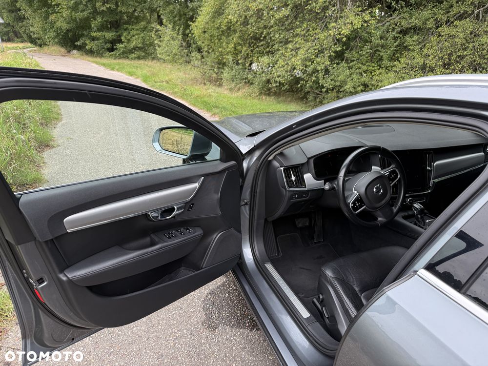 Volvo V90 D4 Geartronic Momentum Pro - 9