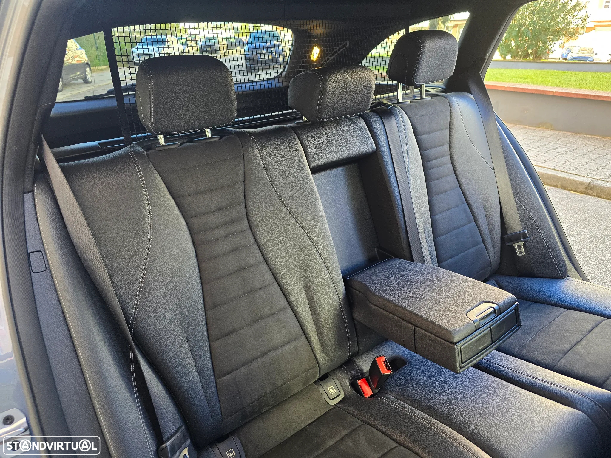 Mercedes-Benz E 300 de AMG Line - 31