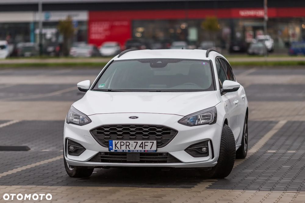 Ford Focus 1.0 EcoBoost Hybrid ST-LINE - 4