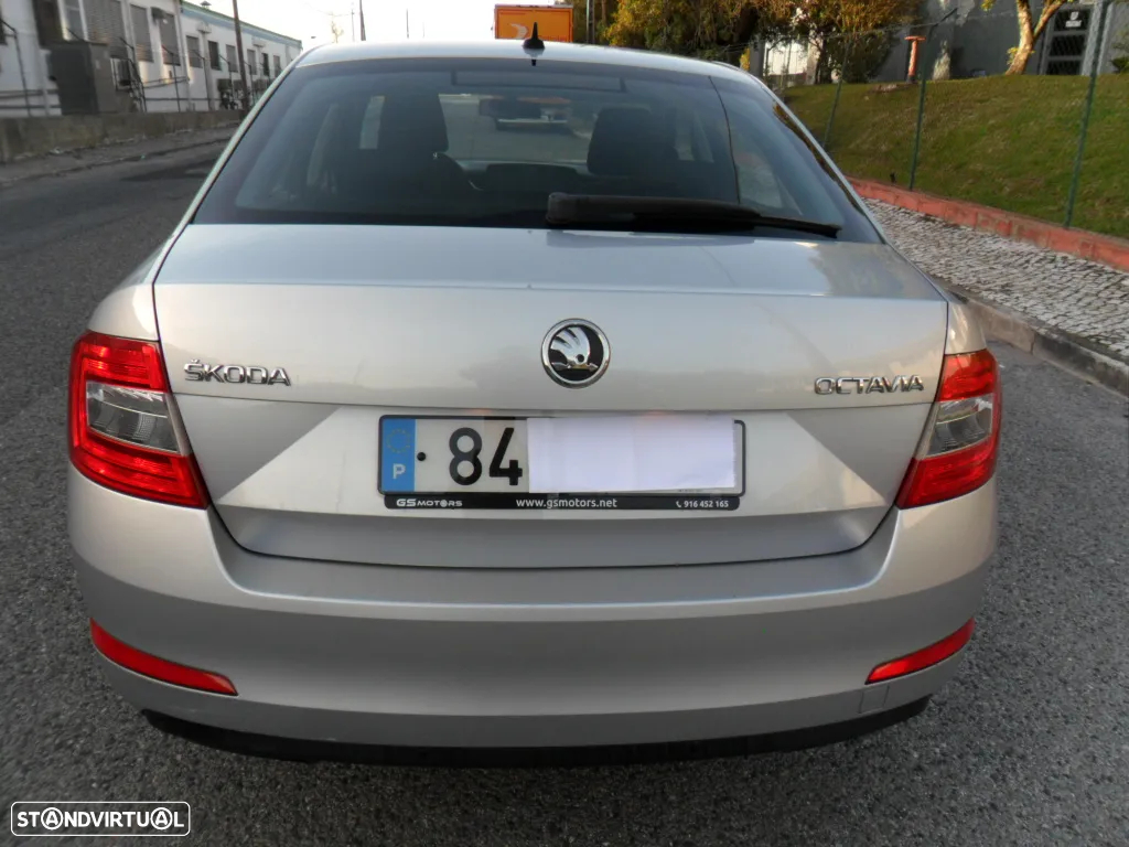 Skoda Octavia 1.6 TDI Elegance - 24