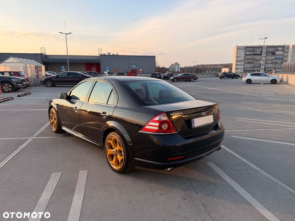 Ford Mondeo 3.0 V6 ST 220 - 6