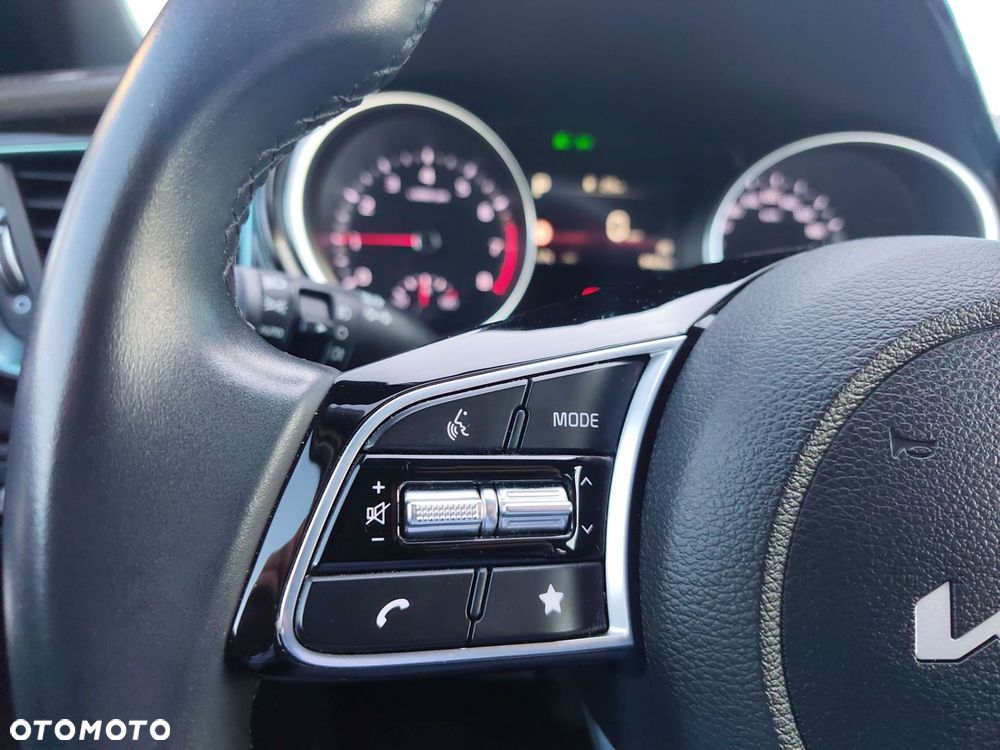 Kia XCeed 1.6 T-GDI Tribute DCT - 24