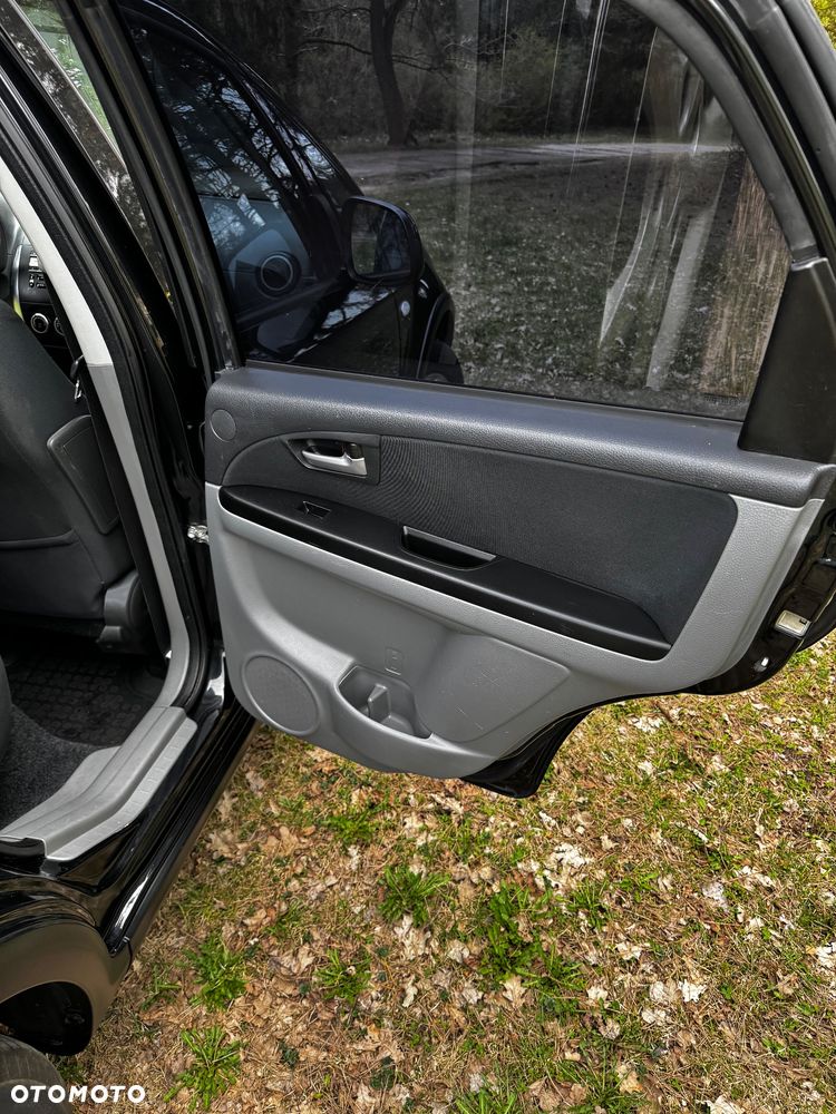 Suzuki SX4 1.6 VVT 4x4 Comfort - 16