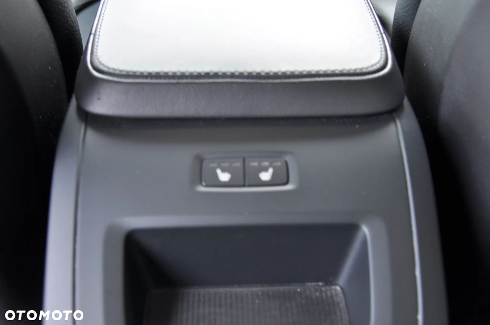 Volvo S90 D5 AWD Inscription - 27