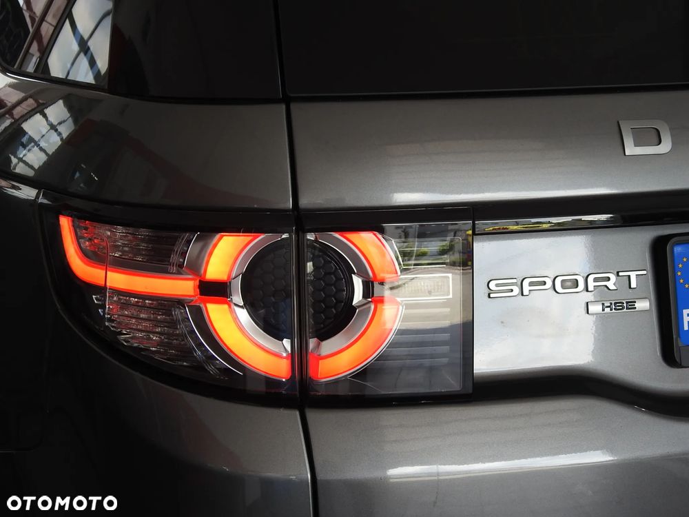 Land Rover Discovery Sport TD4 HSE Luxury - 33