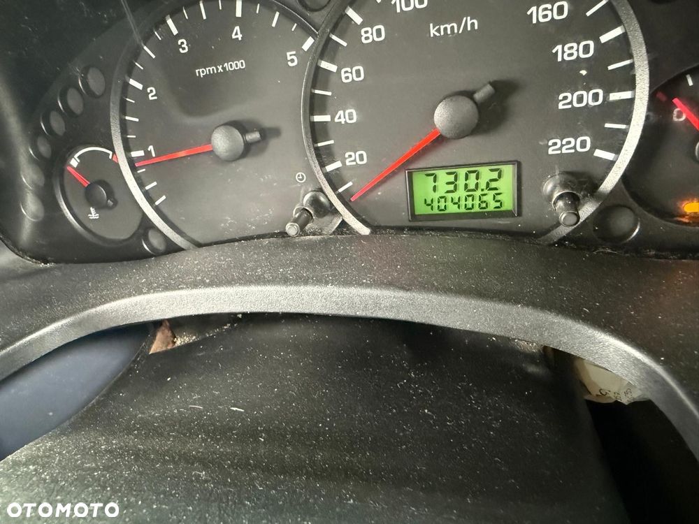 Ford Transit Connect - 8