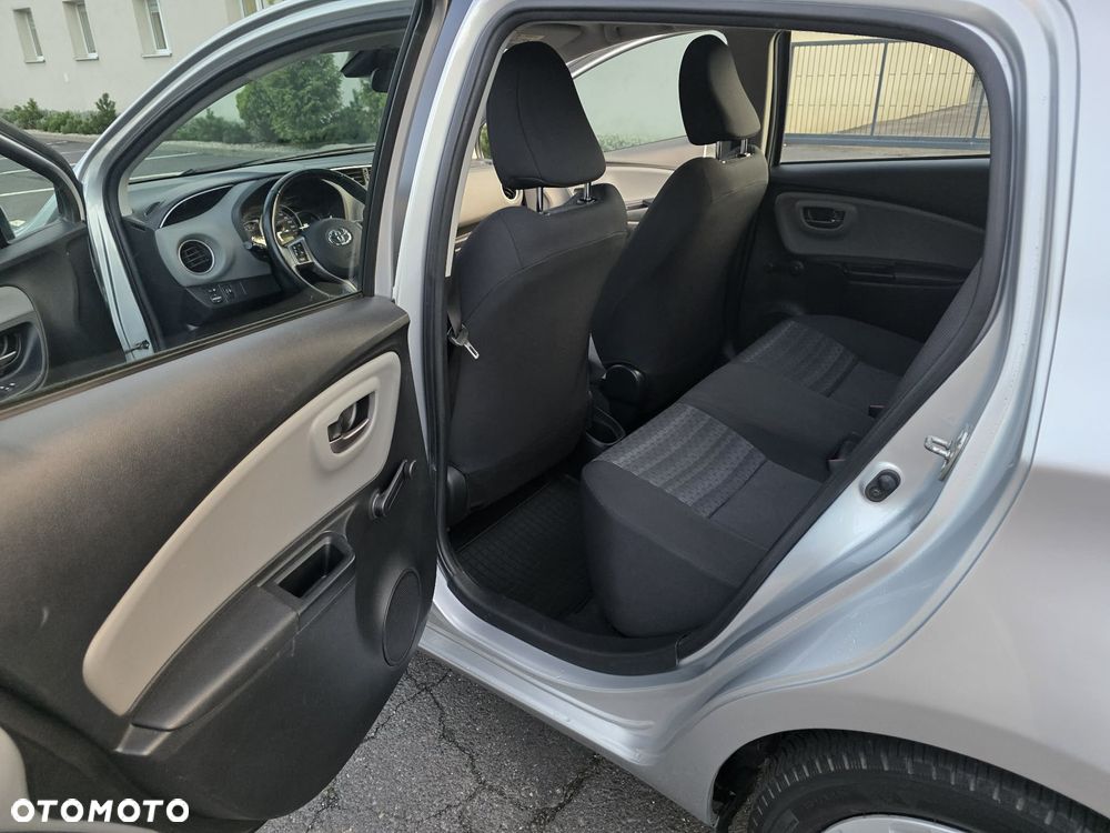 Toyota Yaris - 14