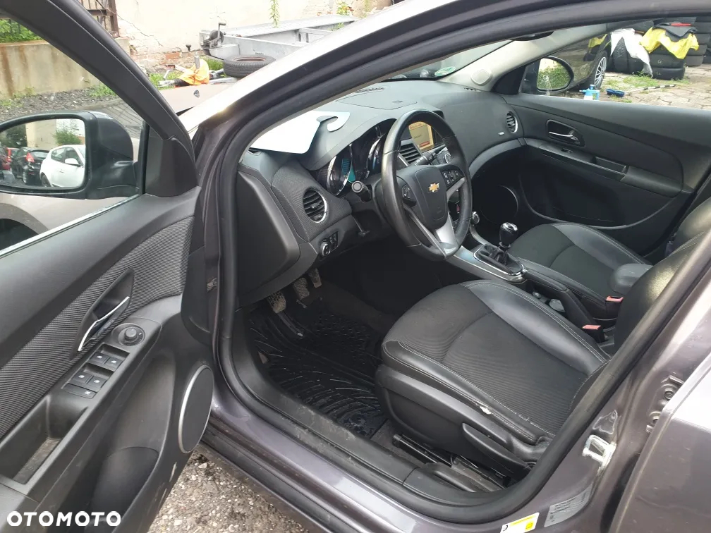 Chevrolet Cruze - 5